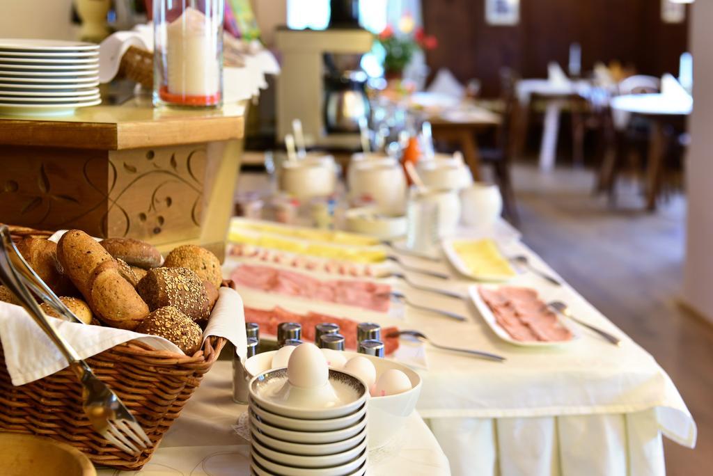 Hotel Ansitz Gamp Chiusa Dış mekan fotoğraf